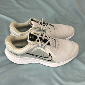 Nike Quest 5 Running Shoe